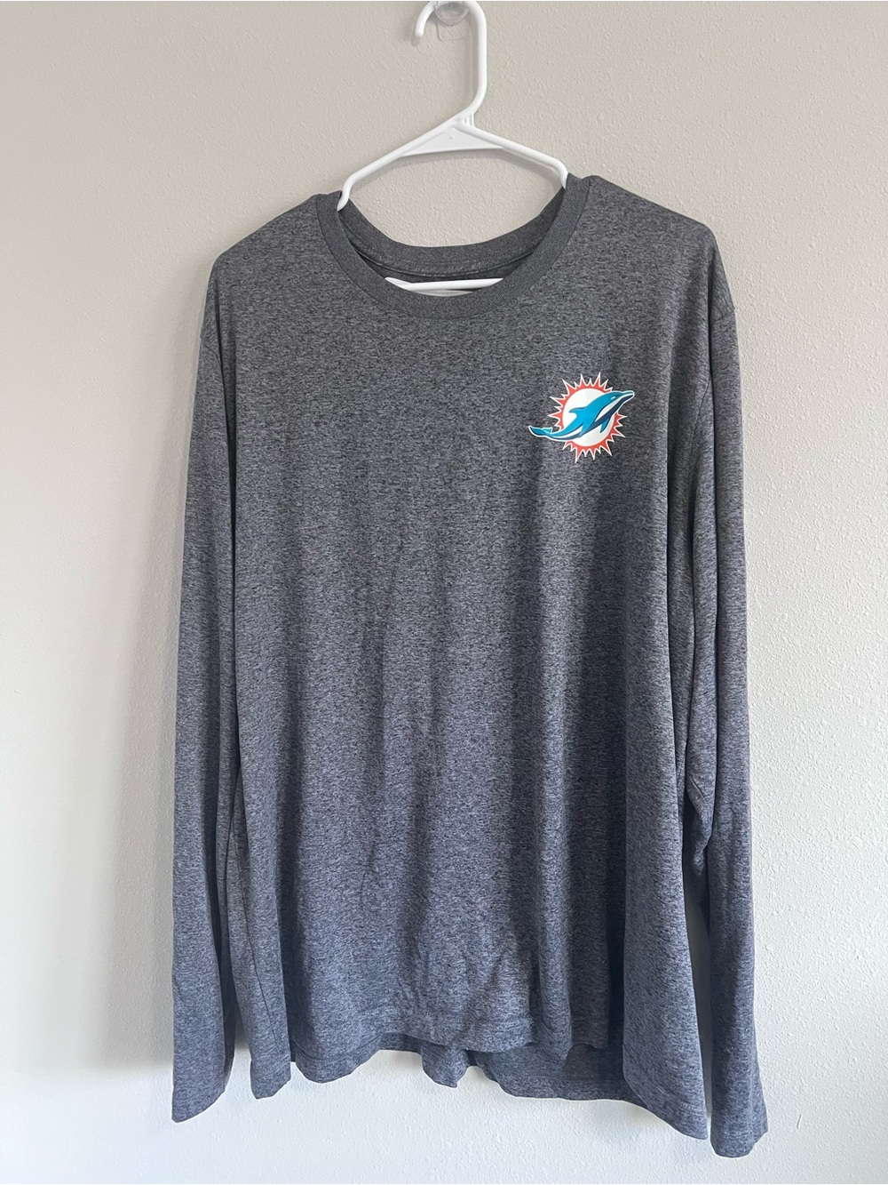 Nike (NFL On-Field Apparel)Item: Team/Player Issued Long Sleeve Performance